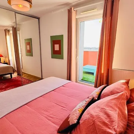 アパート Chic With Panoramic View