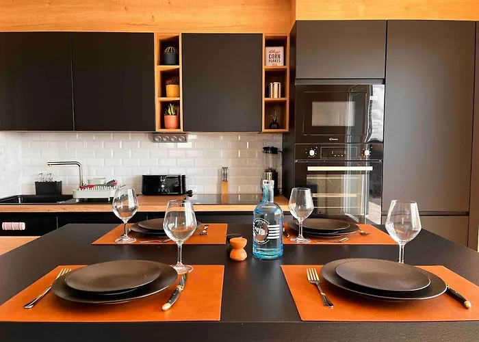 アパート Chic With Panoramic View